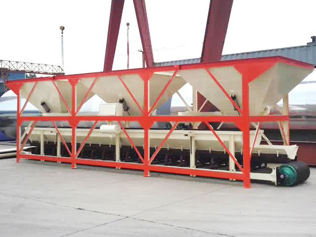 攪拌(bàn)站配料倉(cang)