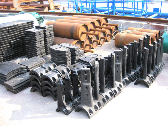 攪拌(bàn)站配料倉(cāng)