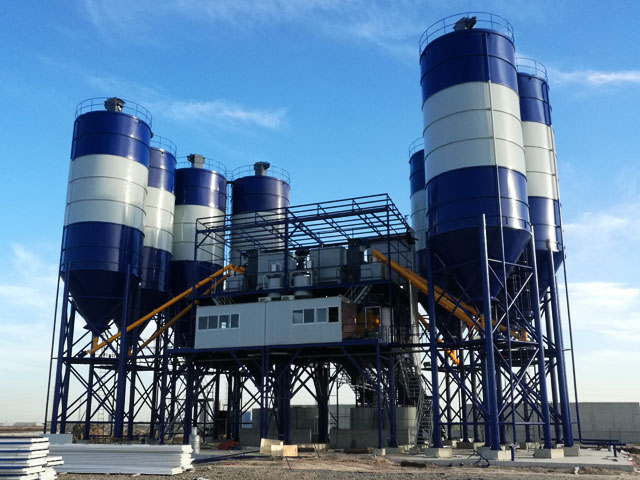 HZS240商品(pin)混凝土攪(jiǎo)拌站