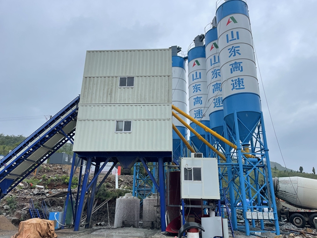 商品(pin)混凝土攪拌站(zhàn)設備的安全防(fang)範有哪些？